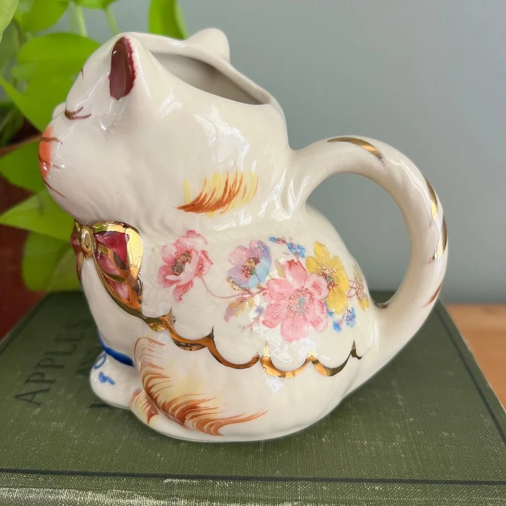 Vintage Shawnee Pottery Puss In Boots Creamer Floral Gold Gilt 1940s 1950s USA
